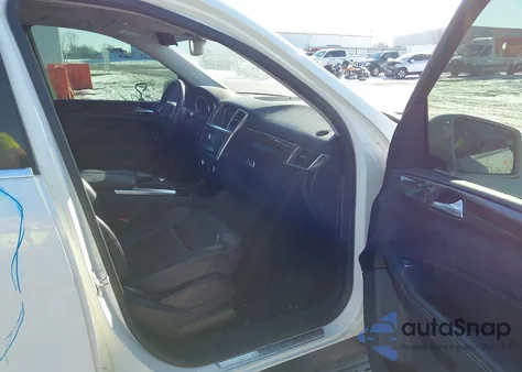 2013 Mercedes-Benz Ml 350 4Matic z USA, uszkodzony, nr VIN 4JGDA5HB3DA146132